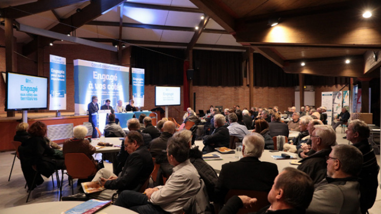 Département rencontre élus locaux